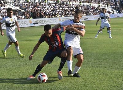 Apuntan a la lentitud del VAR y a la falta de ritmo - Olimpia - ABC Color