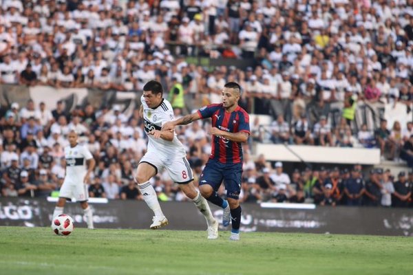 Olimpia y Cerro Porteño igualaron en el Superclásico » Ñanduti