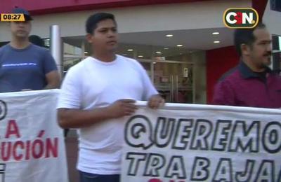 Muvers y Ubers se movilizan en San Lorenzo contra ordenanza  - C9N