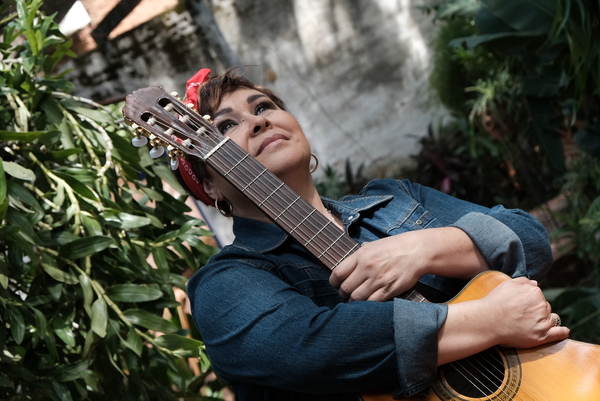 Lizza Bogado, una de las voces más representativas - .::RADIO NACIONAL::.