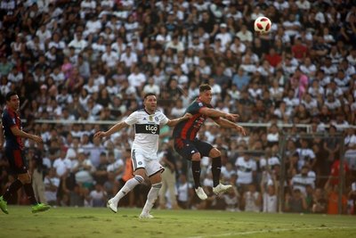 Aguilar opinó sobre el gol de Diego Churín
