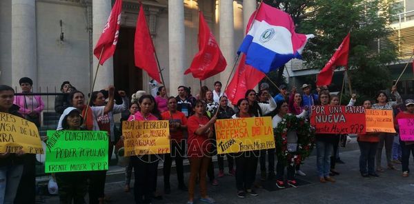 Con reclamo de políticas públicas favorables, mujeres campesinas recordaron su día - ADN Paraguayo