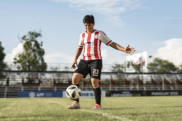 Buscan oficializar el día de la jugadora paraguaya