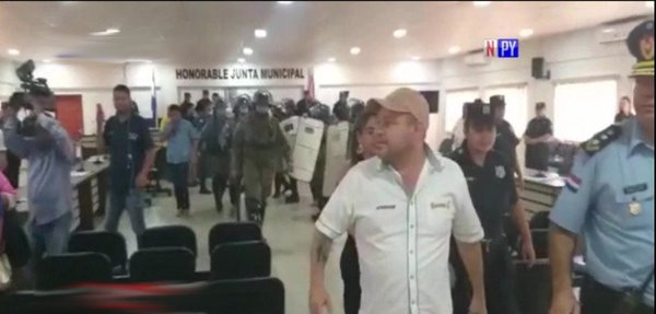 Caldeada sesión de la Junta en Pedro Juan Caballero | Noticias Paraguay