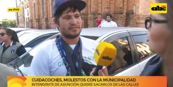 Cuidacoches se niegan a despejar calles de Asunción