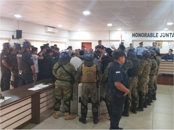 Nuevos incidentes en sesión de Junta Municipal en Pedro Juan Caballero