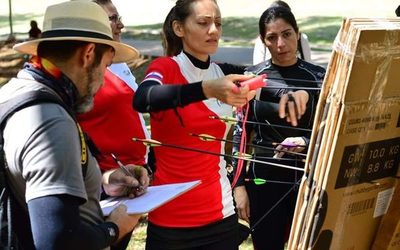 Cumplieron primera fecha de torneo de tiro con arco