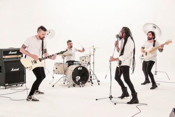 Flou estrenó videoclip de “Almas”