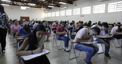Unos 4.800 jóvenes se postularon para las Becas Itaipú-Becal 2020