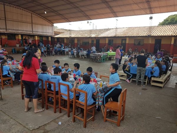 Fonacide: Almuerzo escolar solo para doce escuelas | San Lorenzo Py