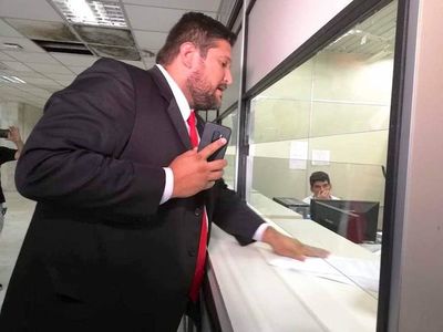 Defensa de Cuevas presenta nueva apelación, esta vez contra la prisión