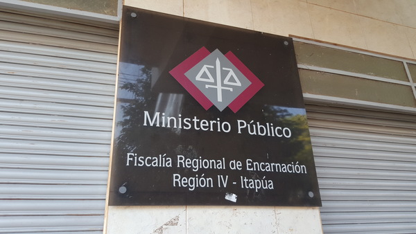 DETIENEN A DOCENTE DE ENCARNACIÓN POR SUPUESTO ABUSO
