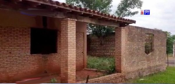 Toman escuela por falta de aulas y baños | Noticias Paraguay