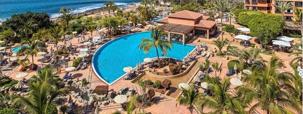 Un millar de aislados en el hotel de Tenerife donde se alojó el turista italiano con coronavirus - ADN Paraguayo