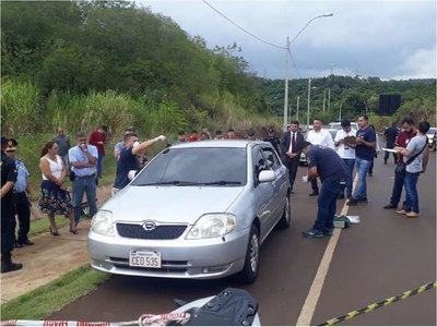 Hallan a dos mujeres muertas en un vehículo