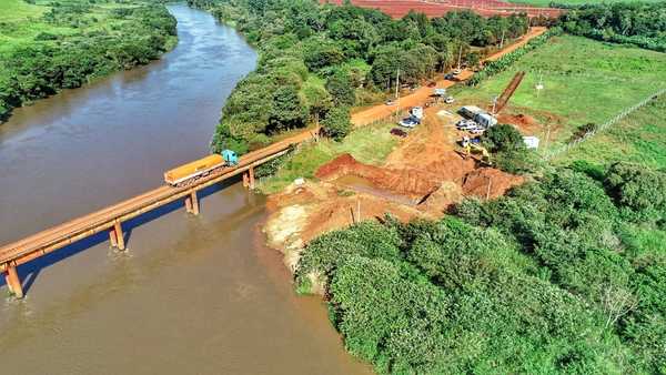 Trabajos en el futuro puente sobre el río Monday avanzan sin pausas - Noticde.com