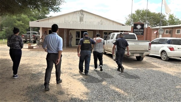 Capataz imputado en cuádruple asesinato en el Chaco viajó 350 km para abstenerse a declarar