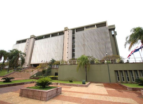BCP decide mantener tasa de interés de política monetaria