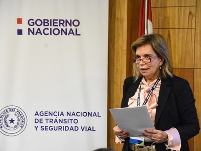 'Vamos a defender que no nos toquen dos artículos que dan vida a la Agencia Nacional de Tránsito'-  Carmen de Porro