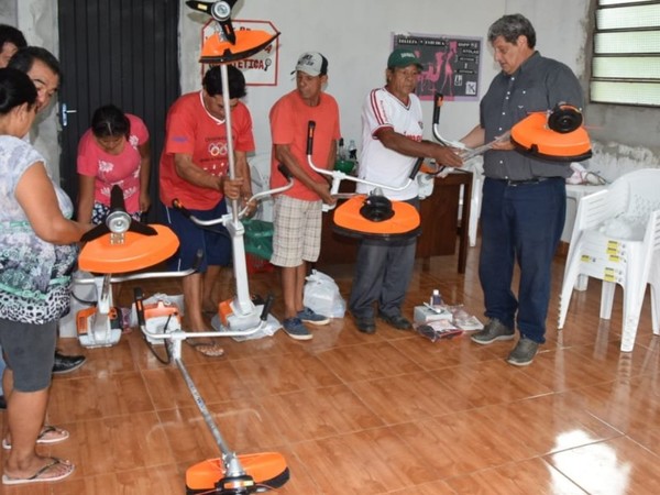 Familias rurales reciben aporte para tener más oportunidades de trabajo