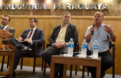 Benigno López insiste en que no buscan “confiscar” fondos jubilatorios  - Nacionales - ABC Color