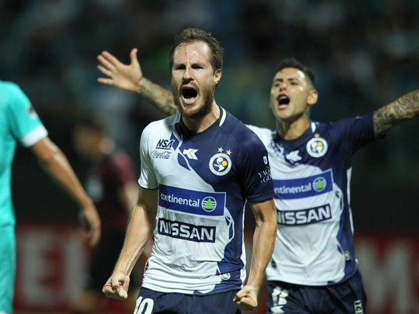 Sol de América se impone en Brasil y avanza en la Sudamericana