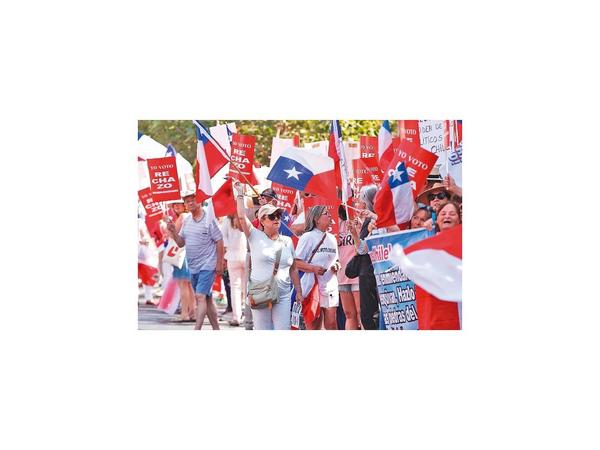 Se inicia campaña para plebiscito que divide a los chilenos