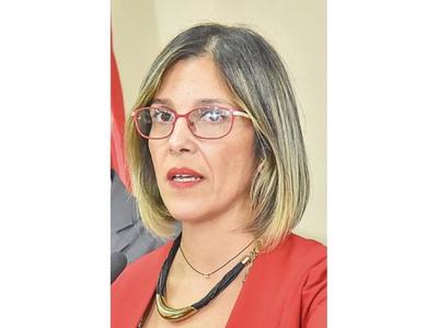 Fiscala recaba datos de asistencia tras denuncia de estafa en la EBY