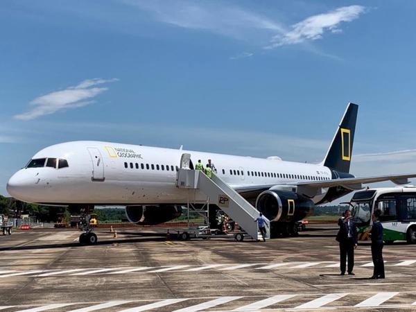 Avión de la National Geographic Expeditions aterrizó en Foz de Yguazú - Noticde.com