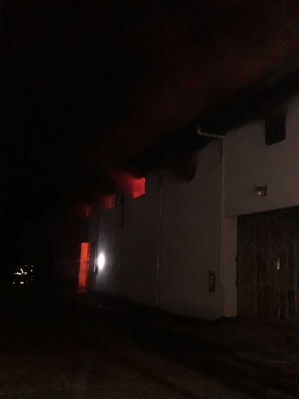 Depósito se incendia a raíz de un cortocircuito