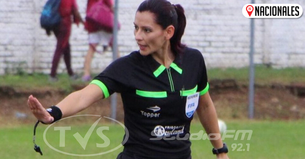 Zulma Quiñónez hace historia y es la primera mujer en arbitrar en Copa