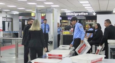 Extreman cuidados en el aeropuerto ante temor por ingreso de coronavirus