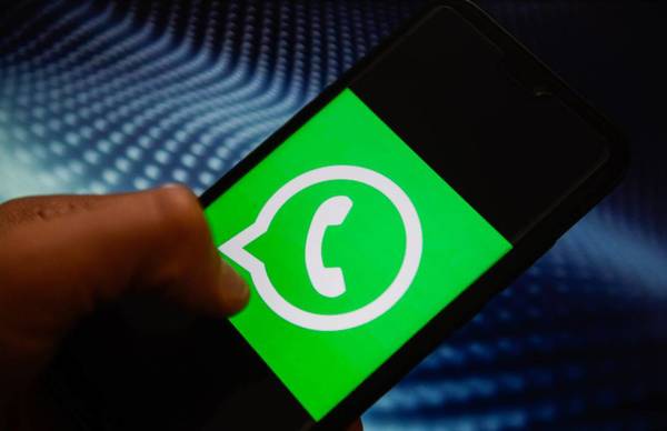 WHATSAPP SE CAE A NIVEL MUNDIAL