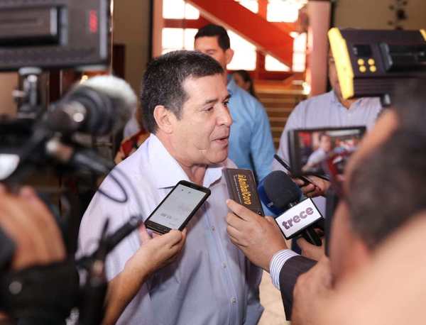 Feria de empleos en ANR: “Función de un partido político no solamente debe ser hacer elecciones”, afirma HC - ADN Paraguayo