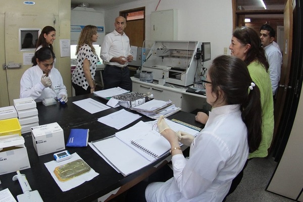 Ministerio de Salud dispone de laboratorio central en condiciones técnicas y de RRHH para diagnóstico de coronavirus | .::PARAGUAY TV HD::.