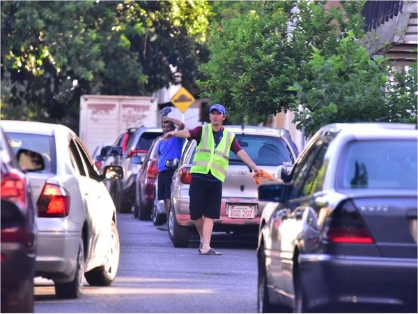 Cuidacoches operaron en inmediaciones de La Nueva Olla