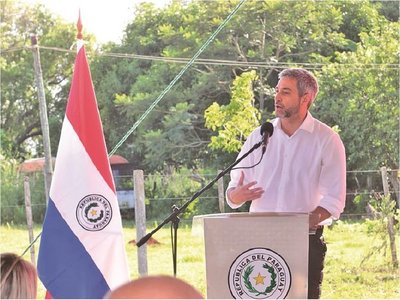 Mario Abdo admite críticas, pero asegura que no es haragán