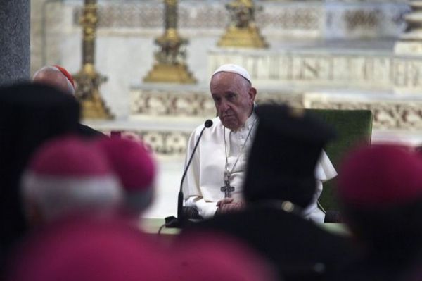 El Papa expresa su cercanía a afectados por coronavirus y personal sanitario