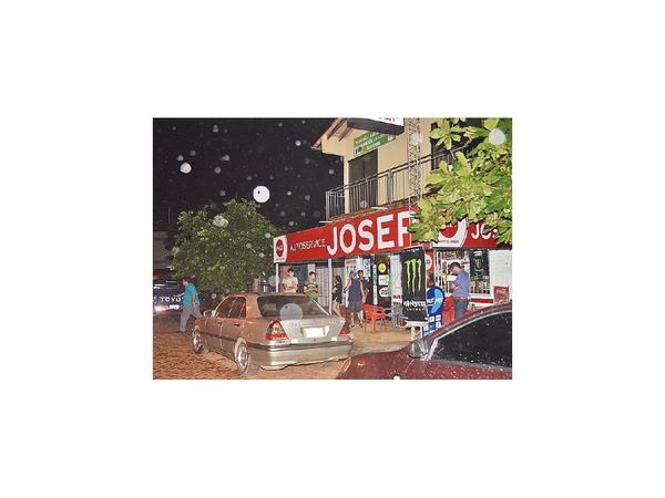 Buscan a asaltante que hirió a cliente