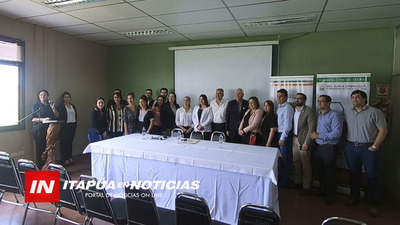 ACADEMIA DE LIDERAZGO JUVENIL FUE PRESENTADA EN LA GOBERNACIÓN DE ITAPÚA