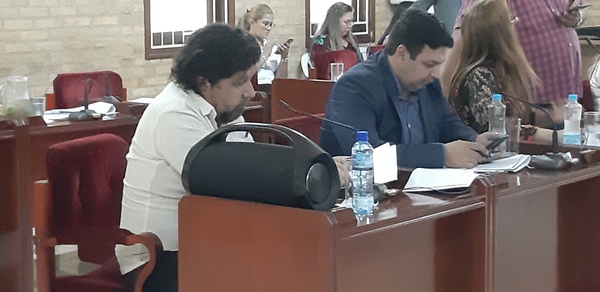 Kelembu y Ale Zacarías piden intervención de la administración de Miguel Prieto
