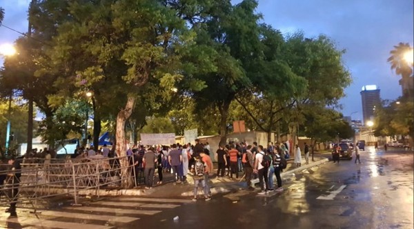 Calles clausuradas en las inmediaciones del congreso - Informate Paraguay