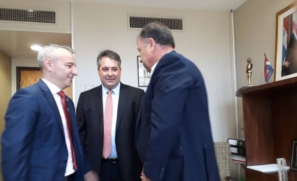 HOY / Afara definirá en 15 días si pugna por la Junta de la ANR