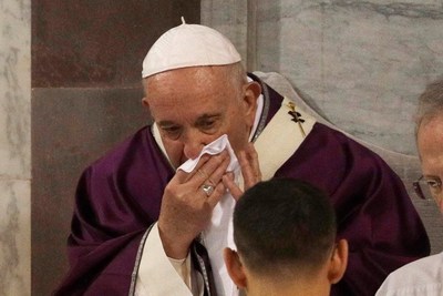 Con el coronavirus en Italia, alerta por el Papa Francisco enfermo con "ligeros síntomas" gripales - ADN Paraguayo