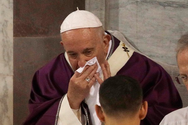 Con el coronavirus en Italia, alerta por el Papa Francisco enfermo con "ligeros síntomas" gripales - ADN Paraguayo