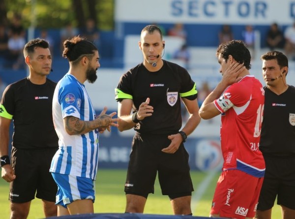 Estos son los árbitros de la séptima fecha del Apertura - APF