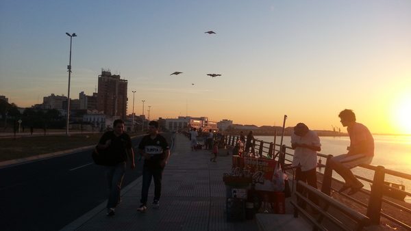 Proyecto de ley busca mantener horario de verano durante todo el año