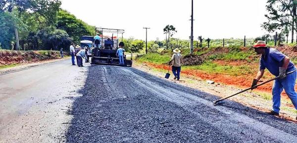 Avanzan obras claves para conectar comunidades del interior del país | .::Agencia IP::.