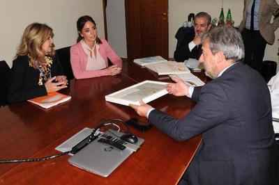 Médicos del Hospital Niños de Acosta Ñu se especializarán en Italia tras firma de acuerdo. - .::RADIO NACIONAL::.