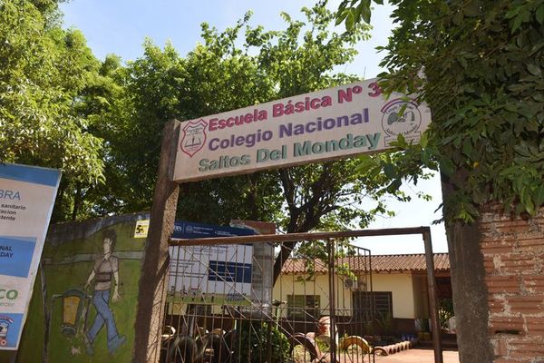 Colegio franqueño con problemas de cupos para inscribir a sus propios alumnos - ABC en el Este - ABC Color